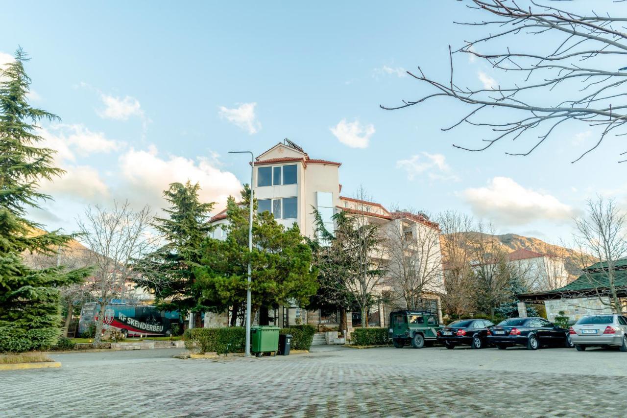 Hotel George Korça Kültér fotó