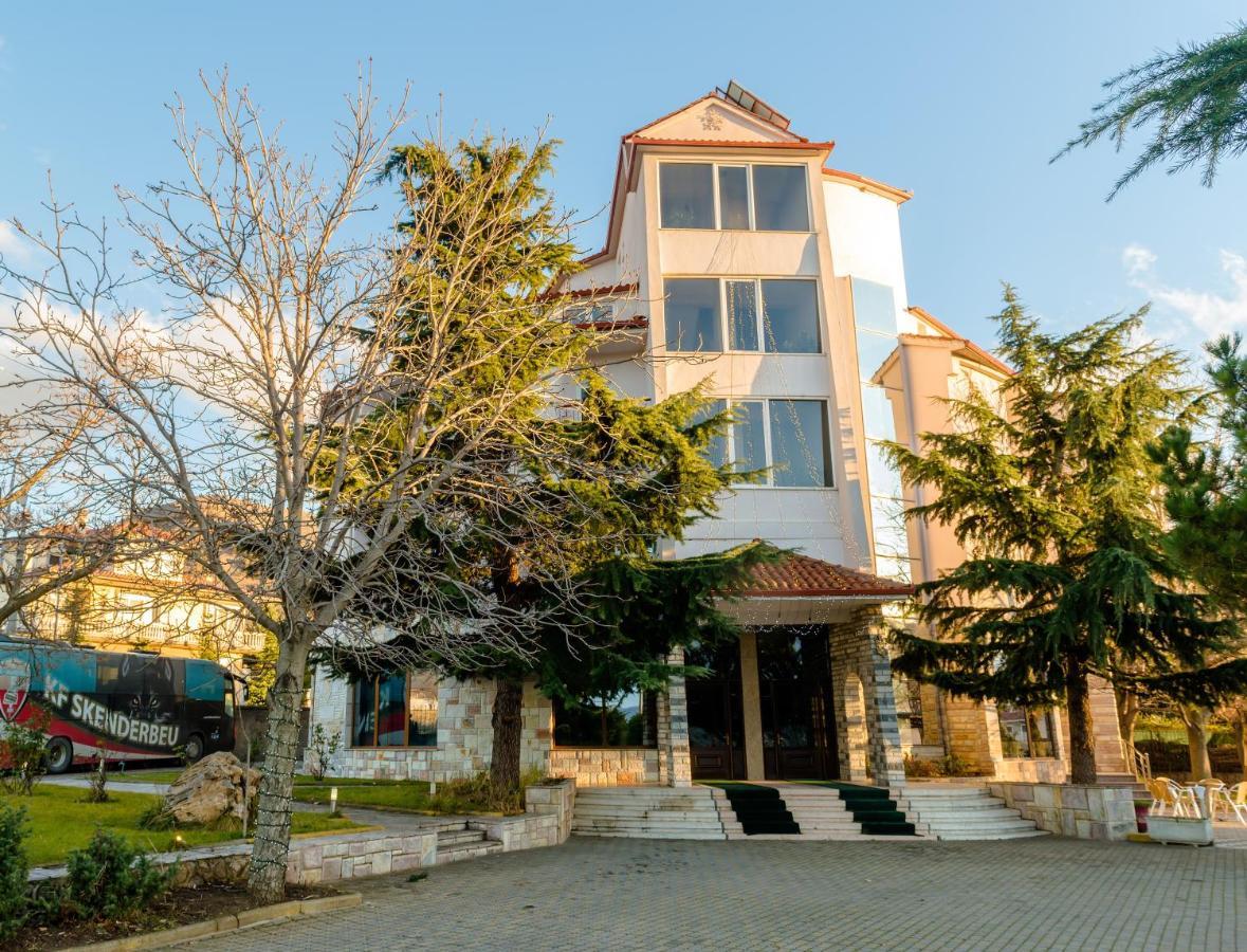 Hotel George Korça Kültér fotó