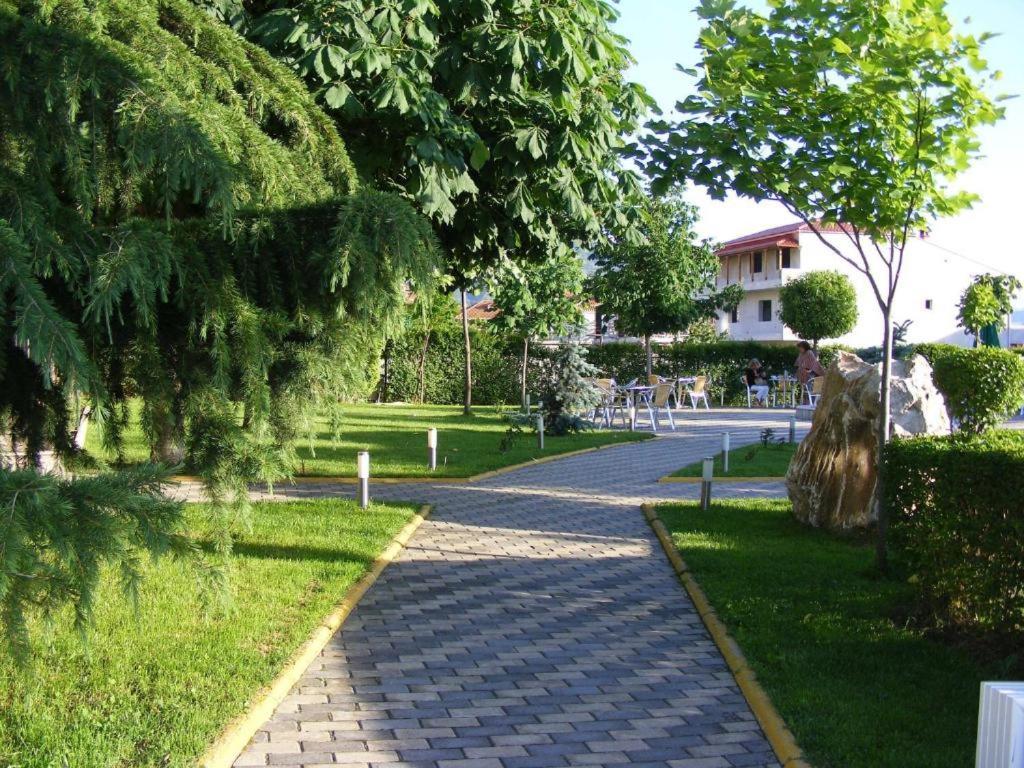 Hotel George Korça Kültér fotó