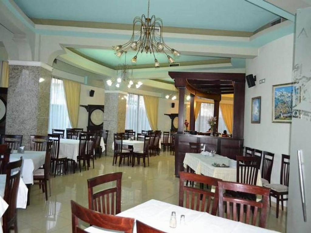 Hotel George Korça Kültér fotó