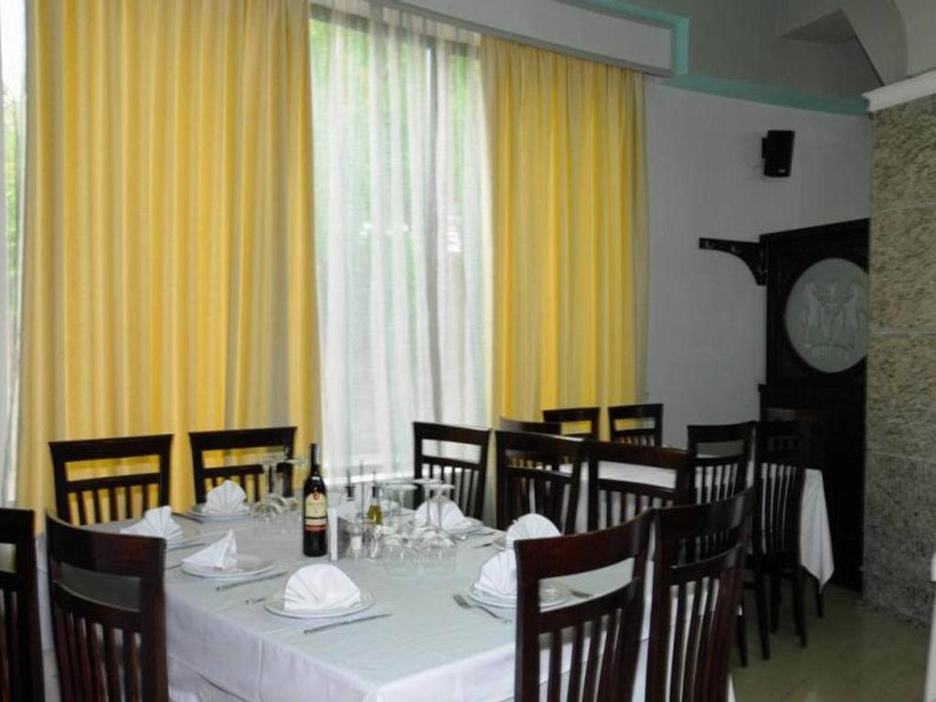 Hotel George Korça Kültér fotó