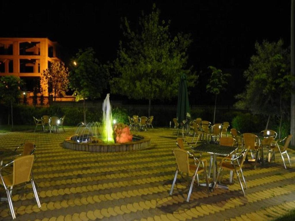 Hotel George Korça Kültér fotó